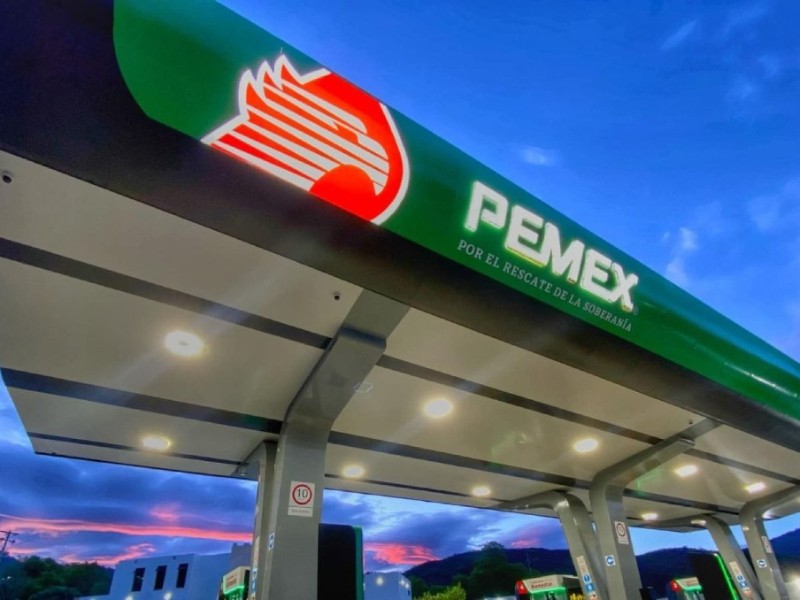 Impulso gubernamental fortalece a Pemex: Fitch mejora su rating a ‘BB’