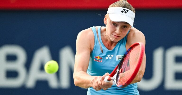 La kazaja Elena Rybakina no tuvo problemas para sumar la victoria en las pistas rápidas de Montreal luego de la lesión de su rival