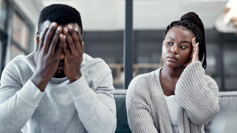 Las 3 señales con las que puede identificar si está en una relación de dependencia, según la psicología
