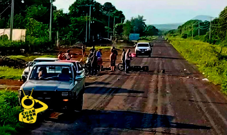 #Michoacán Fatal Choque De Motos Deja Una Muerte Y Una Pareja Lesionada - Changoonga.com