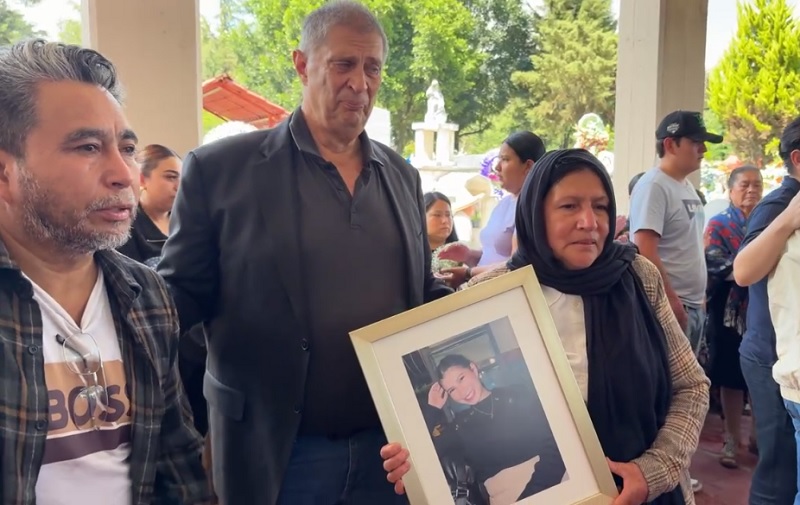 Michoacán: #JusticiaParaEva En San Juan Nuevo Dieron Sentida Despedida A Joven Abogada Asesinada En Asalto  - Changoonga.com