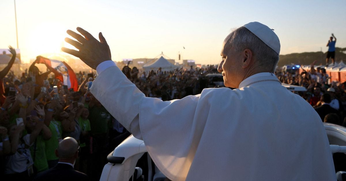 Miles de jóvenes acuden al encuentro con el Papa León en Roma
