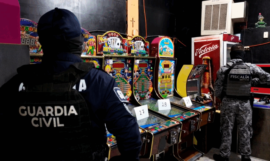 #Morelia A Proceso Erik Otoniel Por Asesinar A Mujer En Local De Maquinitas Del Mercado De Abastos - Changoonga.com