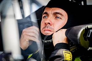 Queda Frankie Muniz fuera de NASCAR por accidente