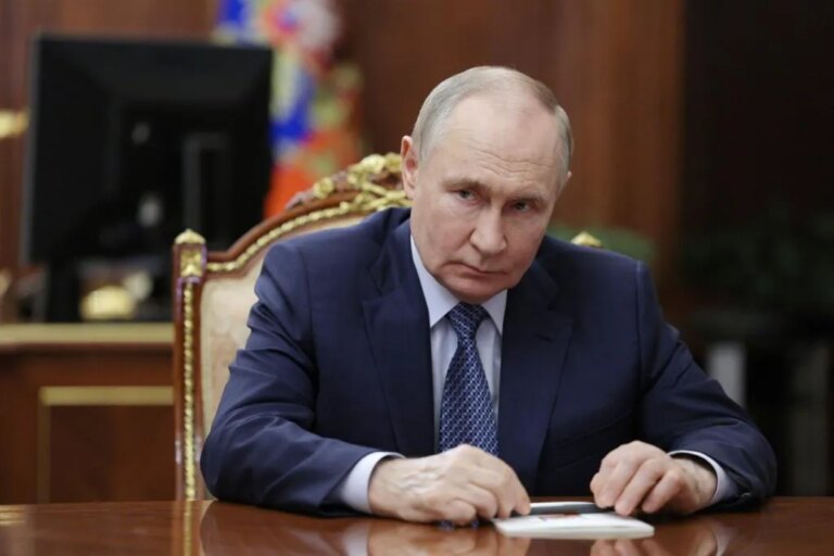 Rusia crea una base de datos para adoptar a huérfanos ucranianos según su color de ojos y pelo: "Es un catálogo de esclavos"