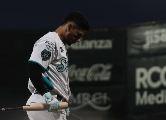 Saraperos cae en extra innings ante Tecolotes tras duelo de volteretas en Saltillo