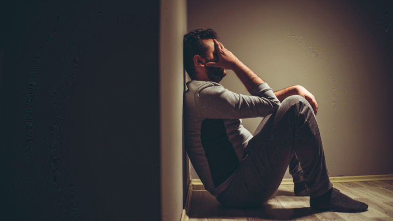 Si tiene miedo a estar solo, estos 3 consejos de psicólogos podrían servirle para superarlo