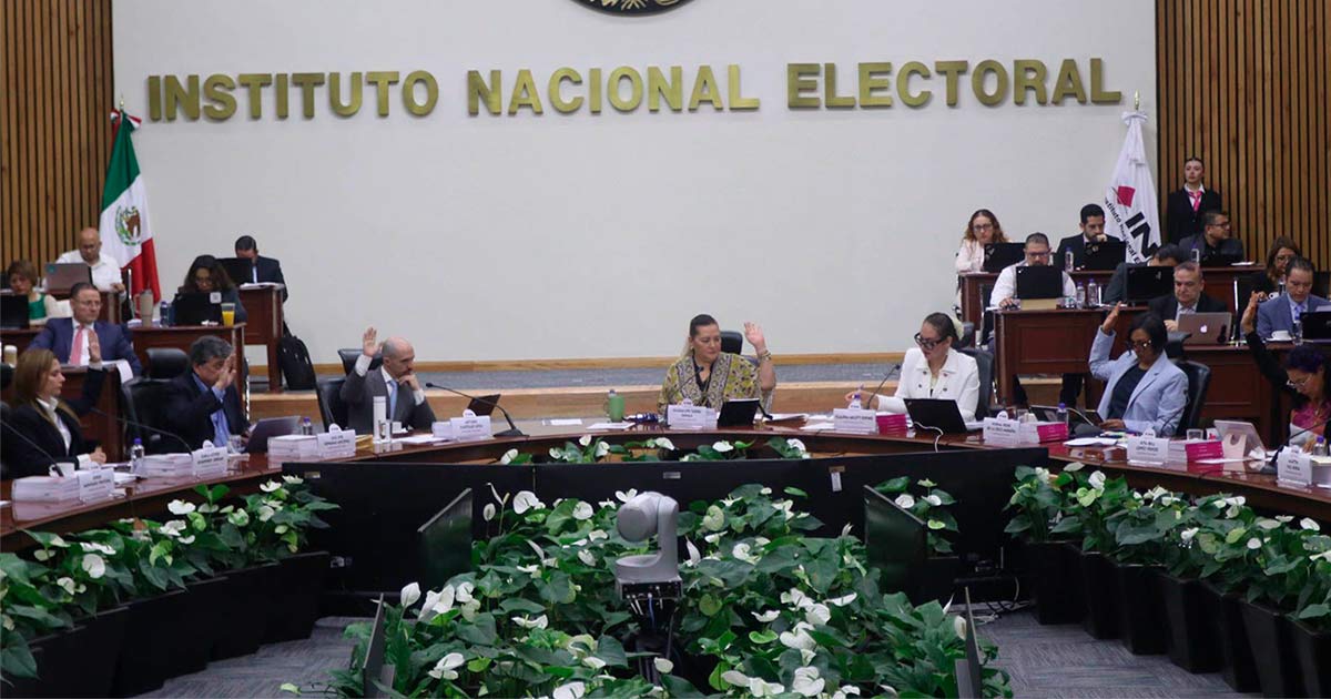 Solicitan partidos al INE más plazas para representaciones
