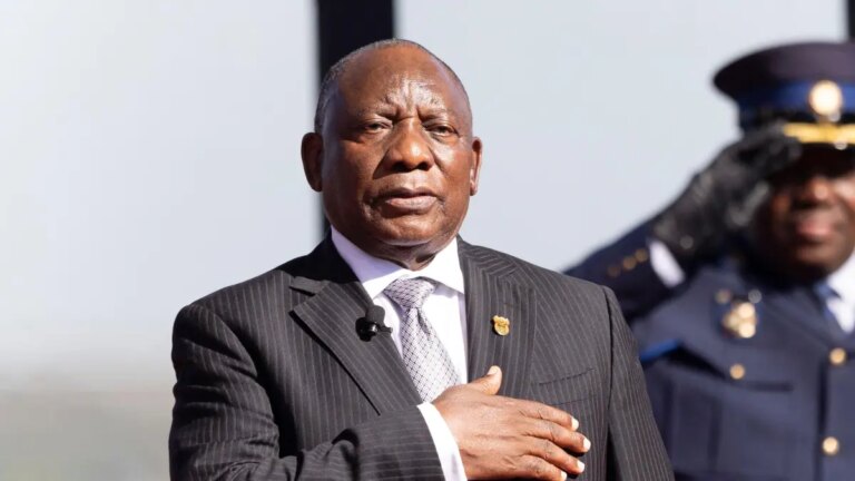 Sudáfrica responde a aranceles del 30 % de Estados Unidos con plan económico y giro diplomático: ¿de qué trata?