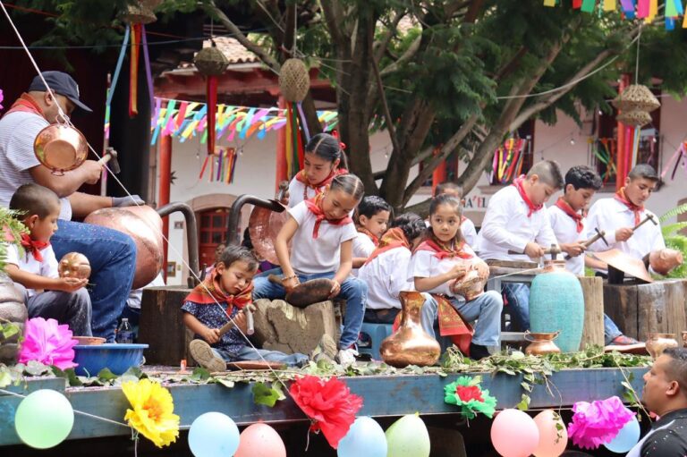 Ya Comenzó La Magia De Santa Clara Con Su Feria Nacional Del Cobre - Changoonga.com
