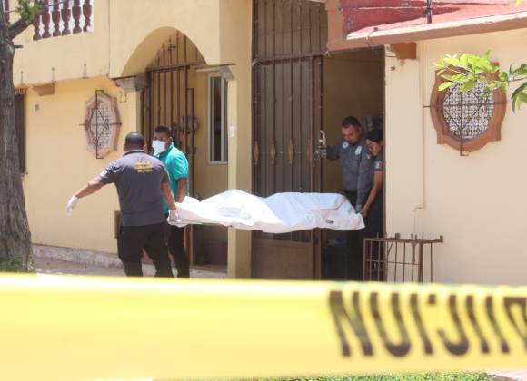adulto mayor fallece en soledad; lo encuentra vecina, estaba en proceso de descomposición