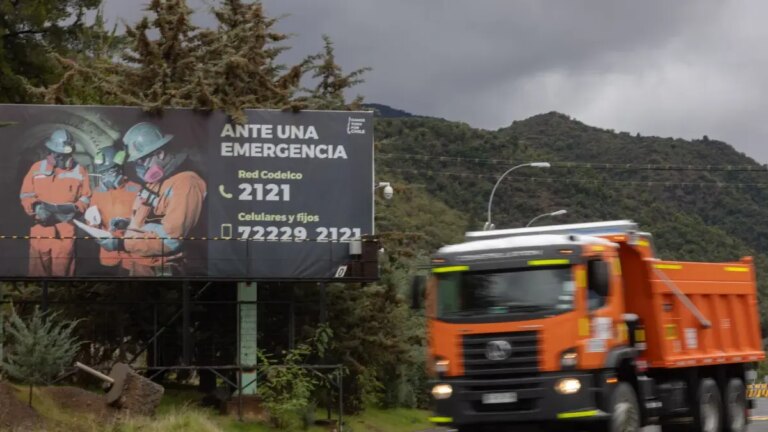 hallan el tercer cadáver de los cinco mineros desaparecidos en El Teniente, la mina de cobre subterránea más grande del mundo