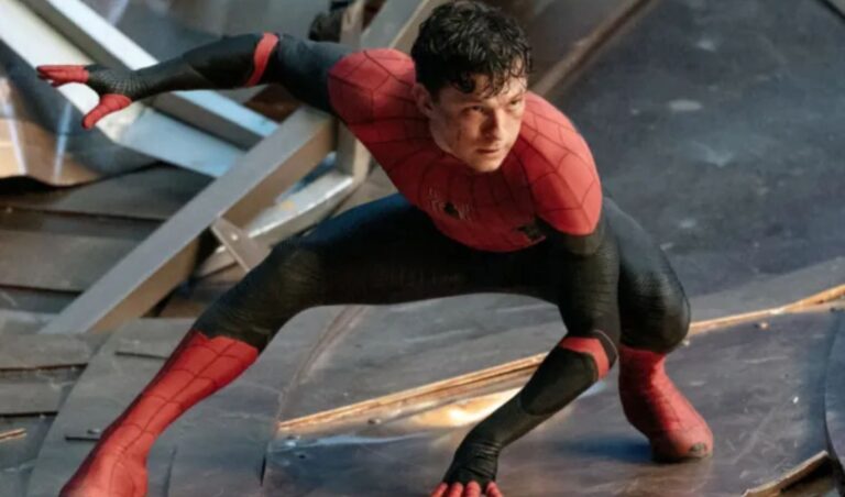 Tom Holland cambia de traje cada dos semanas en Spider-Man: Un nuevo día