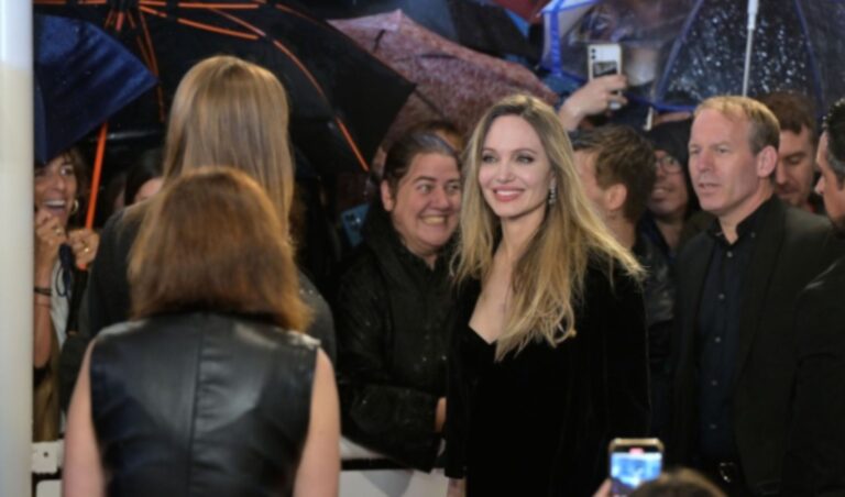 Angelina Jolie y Louis Garrel presentan Couture en San Sebastián