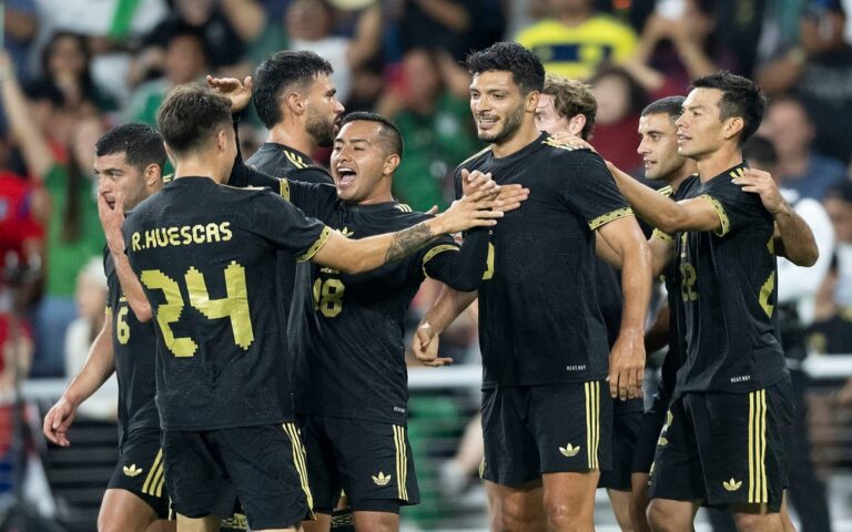 Valencia CF abre su primera academia en México