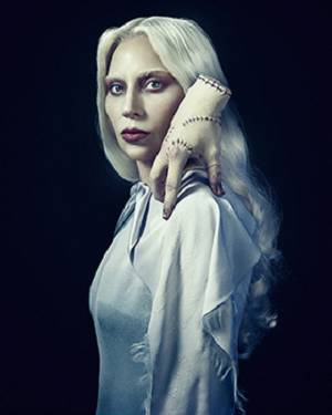Así se ve Lady Gaga en la serie 'Merlina', de Netflix