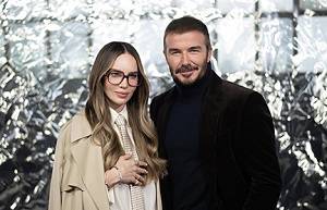 Deslumbran Belinda  y David Beckham  en desfile de Milán
