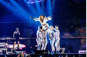 Los pone a volar