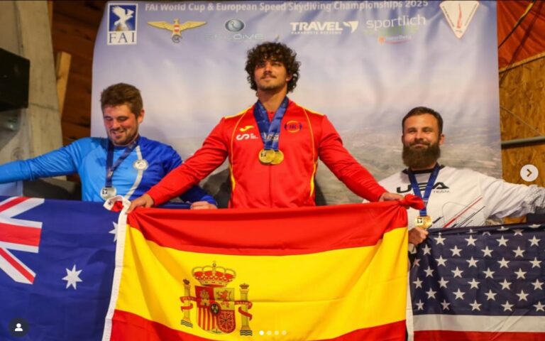 Rechazan nombrar calle en honor a paracaidista extremo austriaco