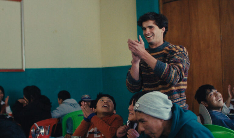 la historia que narra la transformación de un joven prodigio del deporte hacia la vida monástica