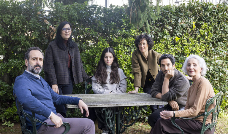 ¿obra maestra o debate encubierto sobre la fe y la familia?
