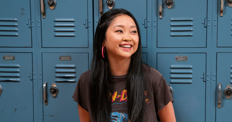 Lana Condor se une a Elsbeth como estrella invitada en la tercera temporada