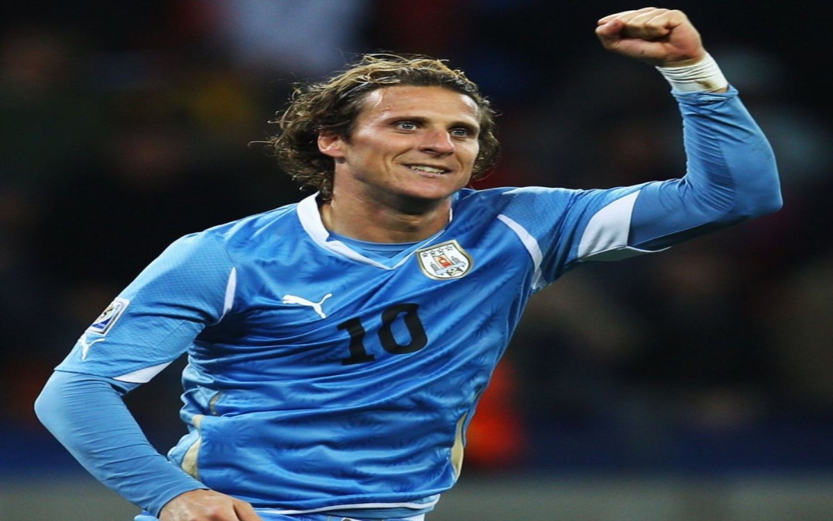 Diego Forlán debuta como tenista profesional a los 45 años