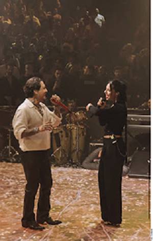 Ahora sí Nodal presume su amor con Ángela en Monterrey