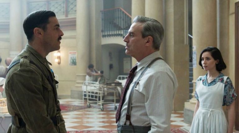 Crítica de "La cena": el banquete de Franco según Manuel Gómez Pereira
