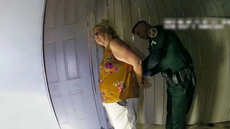 Crítica de "La vecina perfecta": el true crime que desnuda el racismo”
