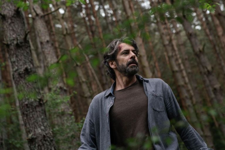 Crítica de "Parecido a un asesinato": Antonio Hernández adapta a Juan Bolea en un thriller psicológico de múltiples perspectivas