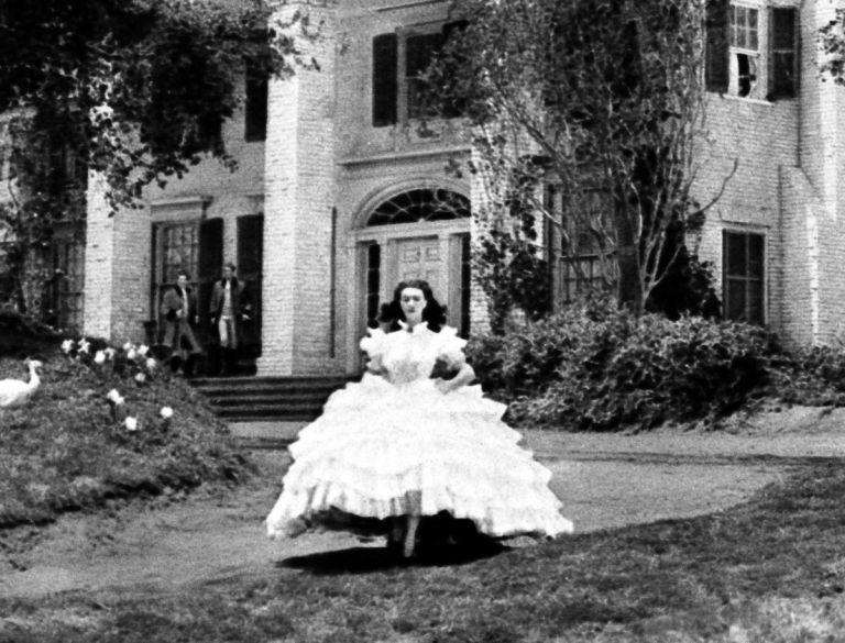 “El pequeño manual del guionista”: una guía para escribir cine con método