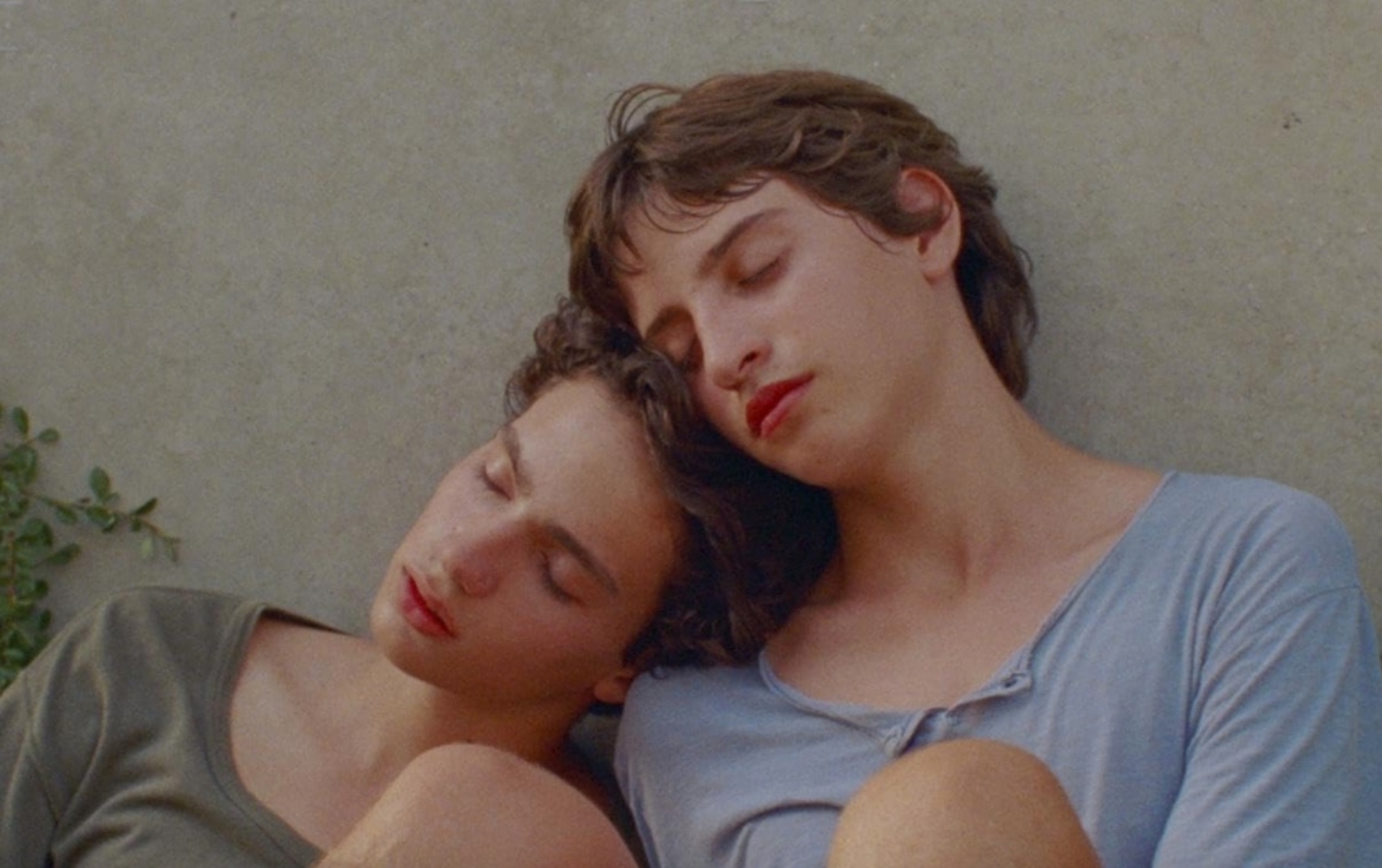 Extraño río, la película española que transforma el coming of age en poesía visual