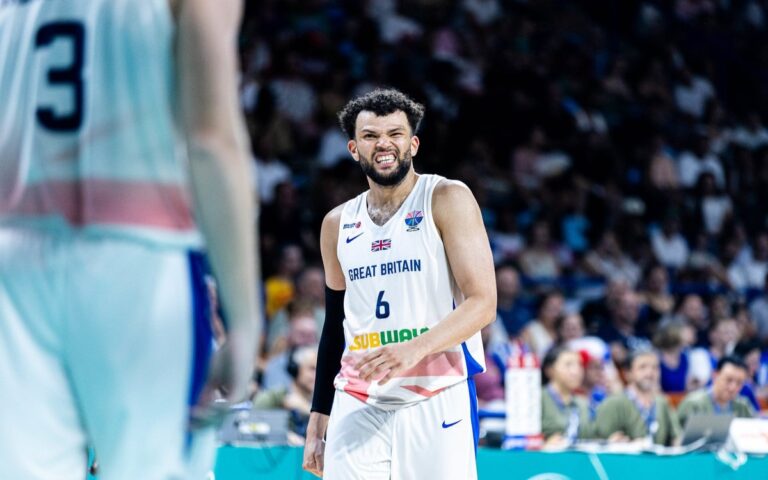 Ex basquetbolista dio 60 puñetazos a su novia; crimen conmociona a Brasil