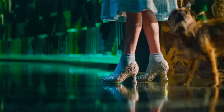 Jon M. Chu revela por qué no se verá el rostro de Dorothy en Wicked: For Good