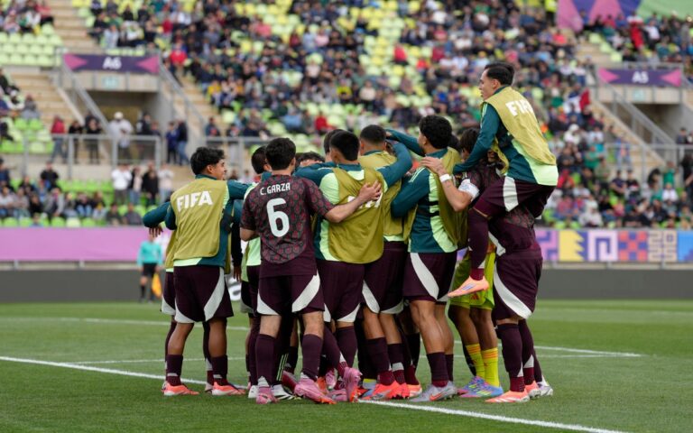 En el grupo de la muerte, México avanza a octavos de final del Mundial sub-20