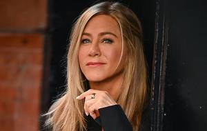 Se identifica Jennifer Aniston con McCurdy por su madre